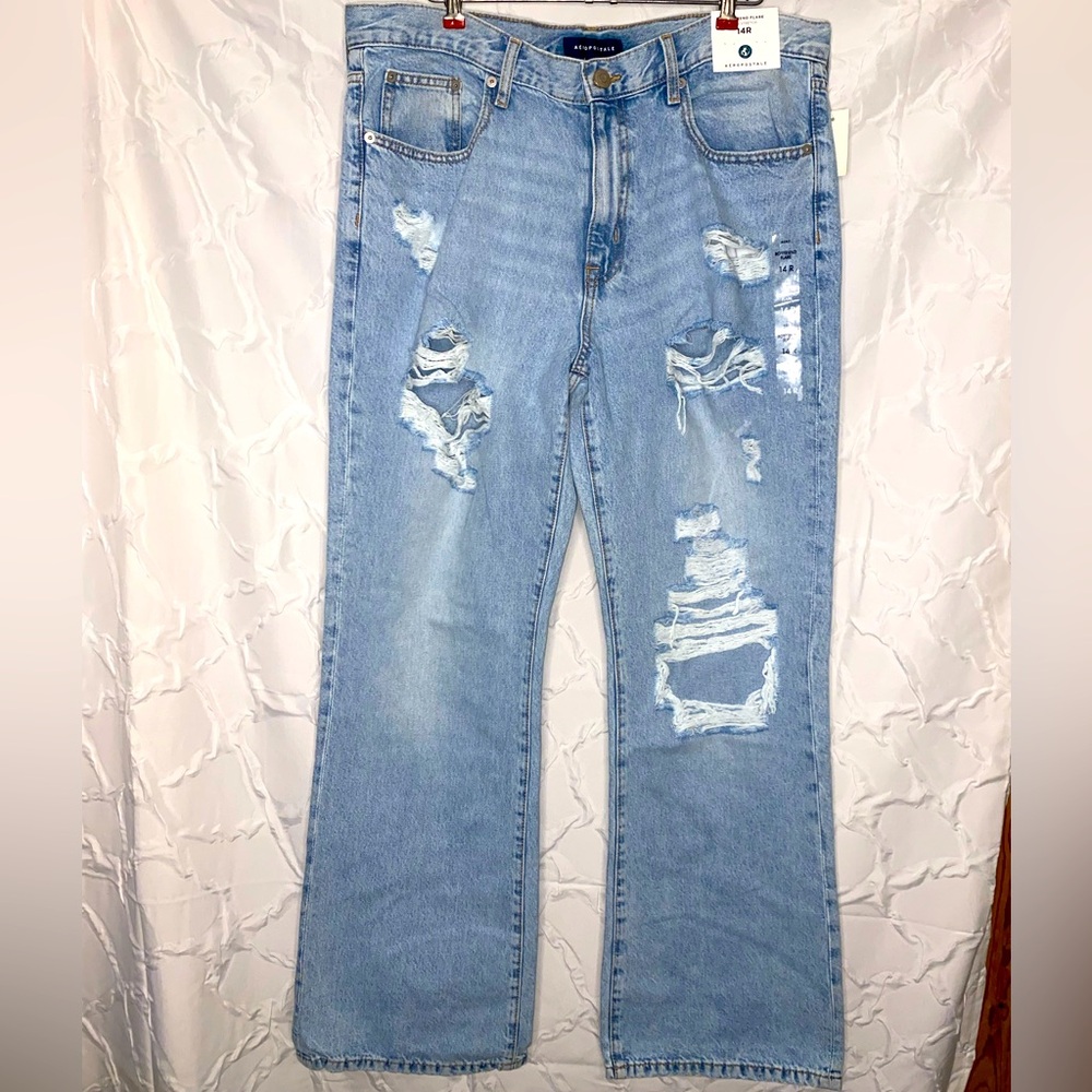 Aeropostale Boyfriend Flare/ Wide Leg Distressed Jeans Light Wash Women’s 14R